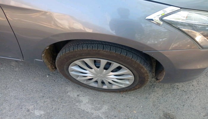 2016 Maruti Ciaz VXI+, Petrol, Manual, 1,64,529 km, tyre