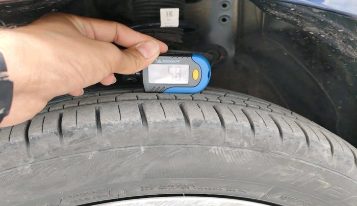 2025 Toyota Glanza G AMT, Petrol, Automatic, 6,868 km, tyre