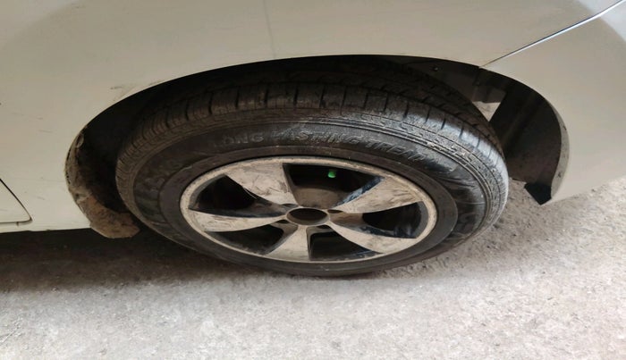 2016 Maruti Wagon R 1.0 LXI, CNG, Manual, 1,08,159 km, tyre