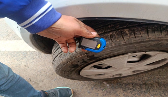 2015 Maruti Ritz LDI, Diesel, Manual, 84,212 km, tyre