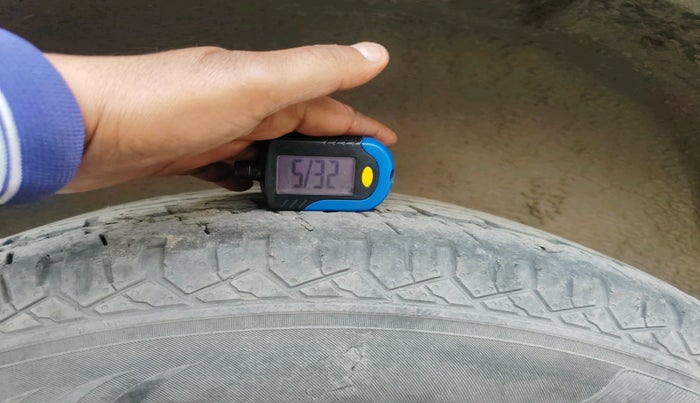 2022 Mahindra Thar LX HT PETROL 4WD MT, Petrol, Manual, 77,009 km, tyre