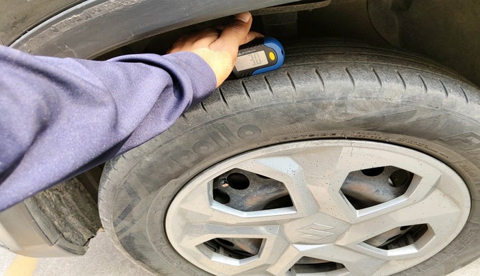 2018 Maruti Vitara Brezza VDI, Diesel, Manual, 1,27,668 km, tyre