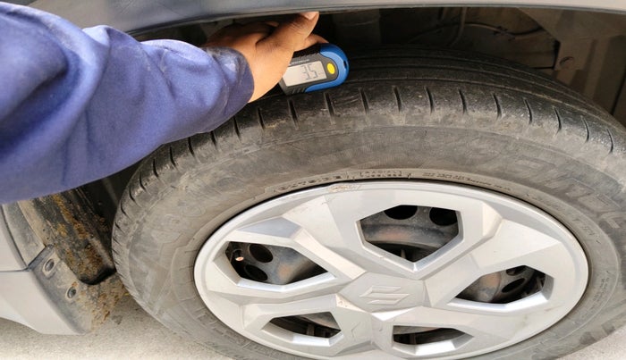 2018 Maruti Vitara Brezza VDI, Diesel, Manual, 1,27,668 km, tyre