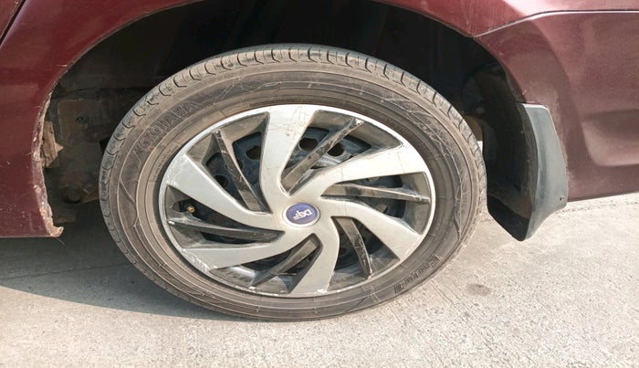 2012 Honda City 1.5L I-VTEC E MT, Petrol, Manual, 1,06,277 km, tyre