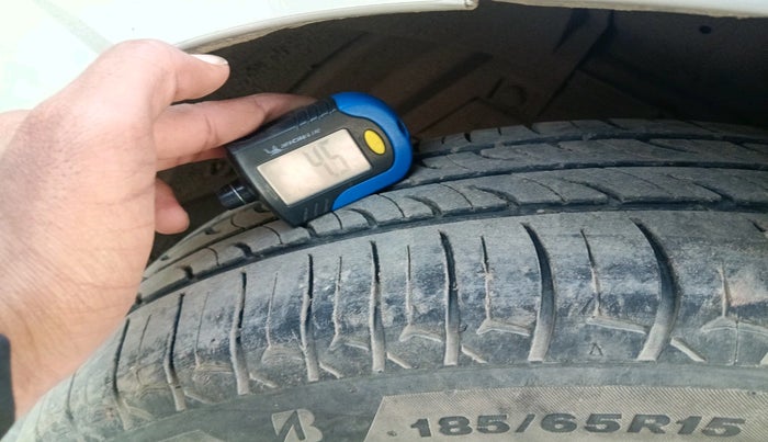 2016 Maruti Ciaz VDI+ SHVS, Diesel, Manual, 1,98,624 km, tyre