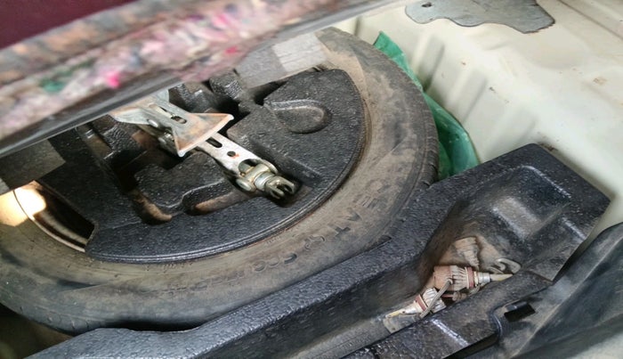 2016 Maruti Ciaz VDI+ SHVS, Diesel, Manual, 1,98,624 km, tyre