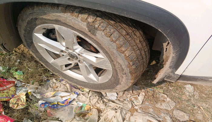 2021 MG HECTOR SUPER 2.0 DIESEL, Diesel, Manual, 1,63,852 km, tyre