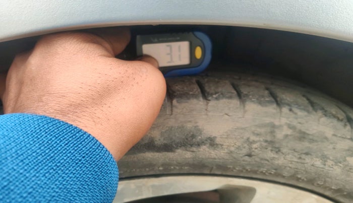 2015 Hyundai Elite i20 MAGNA 1.2, Petrol, Manual, 75,378 km, tyre