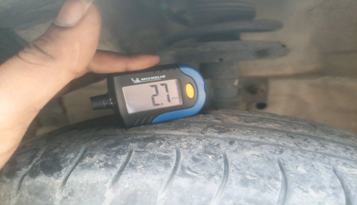 2016 Maruti Swift VXI, Petrol, Manual, 94,456 km, tyre