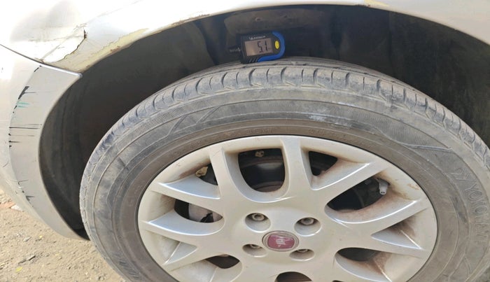 2013 Fiat Grand Punto Emotion 1.3, Diesel, Manual, 90,002 km, tyre