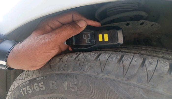 2015 Honda City 1.5L I-VTEC VX, Petrol, Manual, 80,623 km, tyre