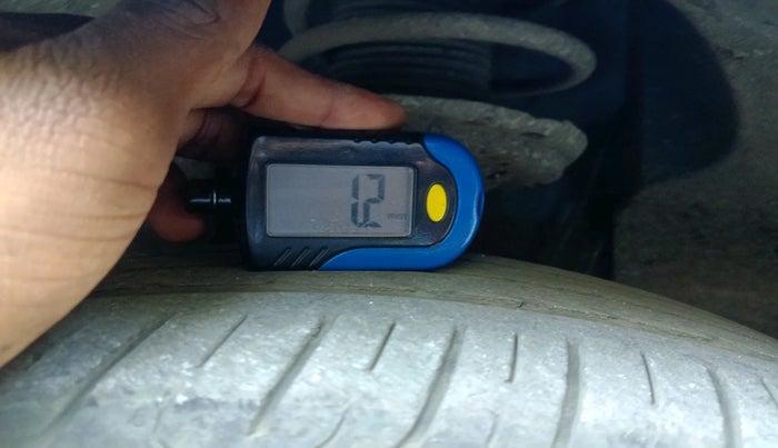 2022 Volkswagen VIRTUS HIGHLINE TSI 1.0 AT, Petrol, Automatic, 36,073 km, tyre