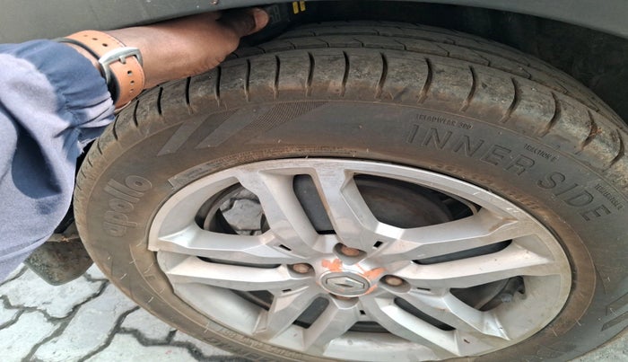 2021 Renault TRIBER RXZ, Petrol, Manual, 36,087 km, tyre