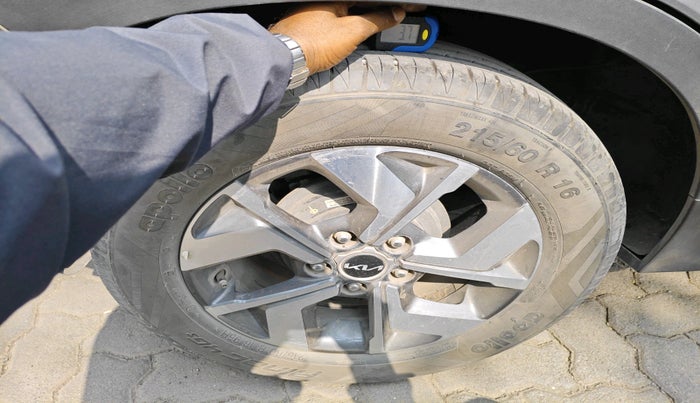 2023 KIA SONET HTX 1.0 DCT, Petrol, Automatic, 16,791 km, tyre