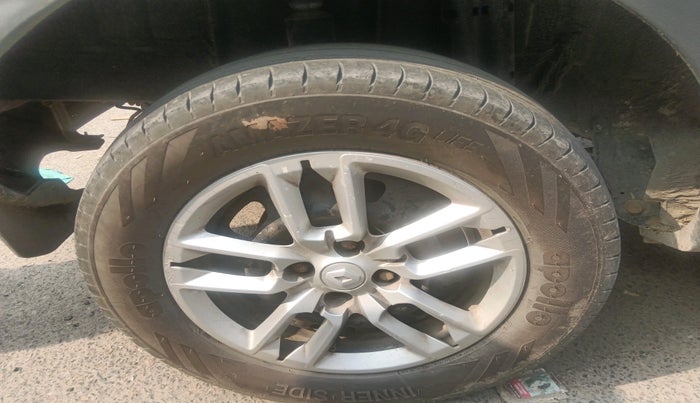 2020 Renault TRIBER RXL MT, Petrol, Manual, 77,261 km, tyre