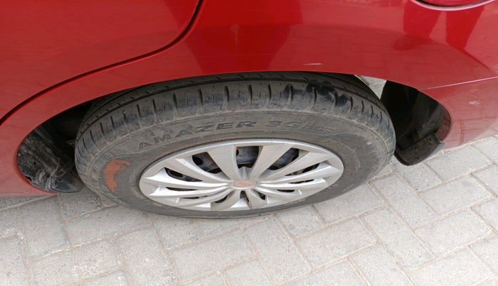 2022 Maruti Dzire VXI, Petrol, Manual, 23,304 km, tyre