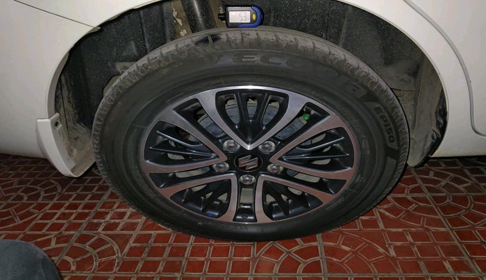 2023 Maruti Ertiga ZXi (O), Petrol, Manual, 41,424 km, tyre