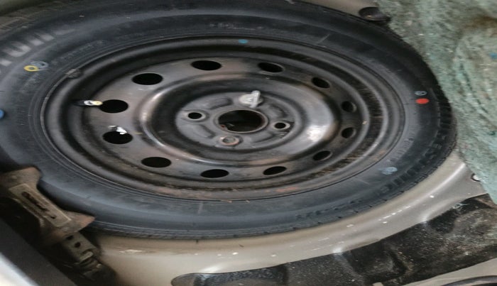 2014 Maruti Ritz VXI, Petrol, Manual, 79,844 km, tyre