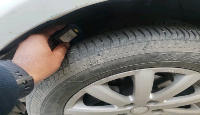 2012 Maruti SX4 VXI, Petrol, Manual, 2,42,172 km, tyre