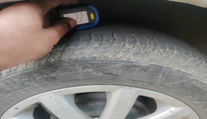 2012 Maruti SX4 VXI, Petrol, Manual, 2,42,172 km, tyre