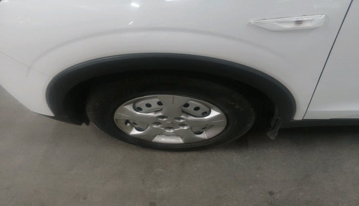 2023 Mahindra XUV300 W4 1.5 DIESEL, Diesel, Manual, 47,488 km, tyre