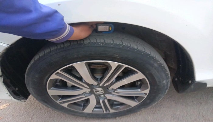 2023 Honda Amaze 1.2L I-VTEC VX, Petrol, Manual, 43,541 km, tyre