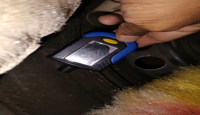 2012 Honda Brio S MT, Petrol, Manual, 66,461 km, tyre