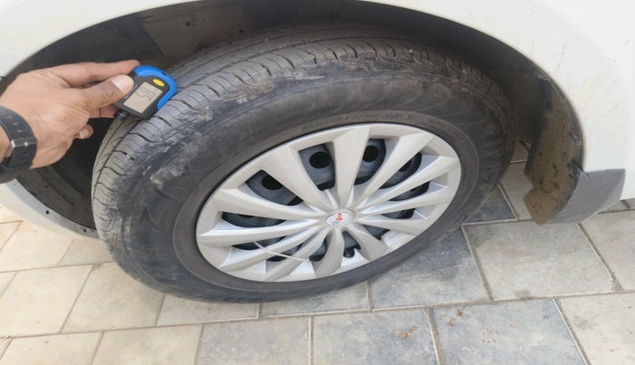 2013 Maruti Swift VDI, Diesel, Manual, 92,286 km, tyre