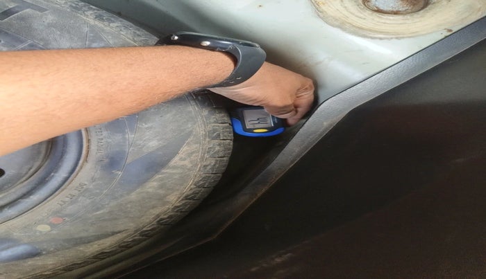 2013 Maruti Swift VDI, Diesel, Manual, 92,286 km, tyre