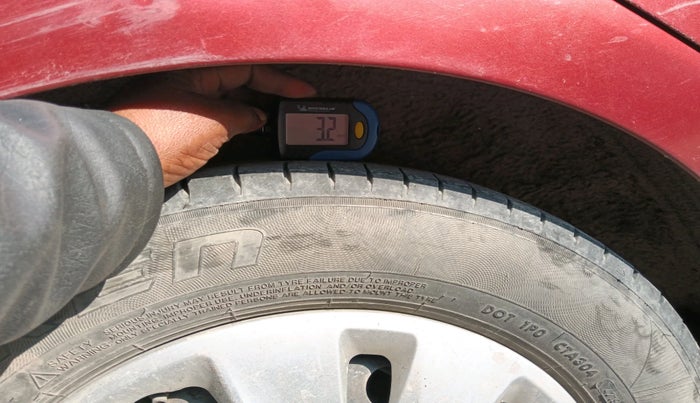 2011 Hyundai i10 SPORTZ 1.2, Petrol, Manual, 67,095 km, tyre