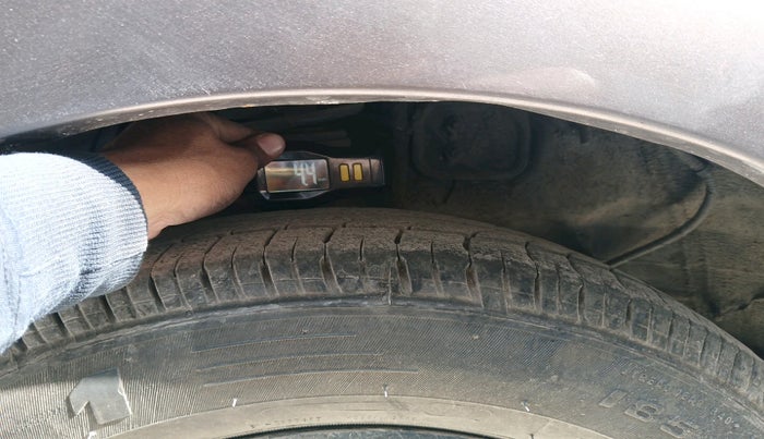 2016 Tata Tiago XZ PETROL, Petrol, Manual, 89,202 km, tyre