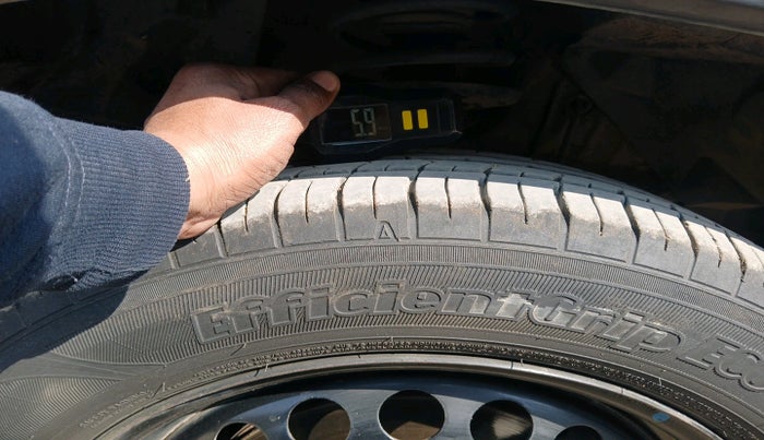 2019 Maruti Vitara Brezza VDI, Diesel, Manual, 82,929 km, tyre