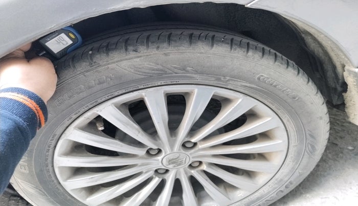 2016 Maruti Ciaz ZXI+ RS, Petrol, Manual, 75,859 km, tyre