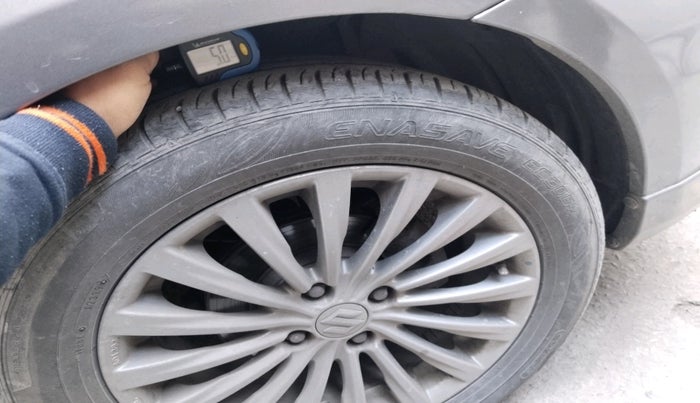 2016 Maruti Ciaz ZXI+ RS, Petrol, Manual, 75,859 km, tyre