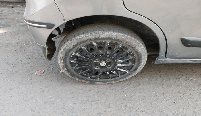 2016 Maruti Wagon R 1.0 VXI, Petrol, Manual, 46,112 km, tyre