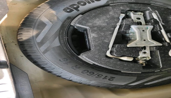 2021 Maruti Vitara Brezza ZXI PLUS, Petrol, Manual, 78,600 km, tyre