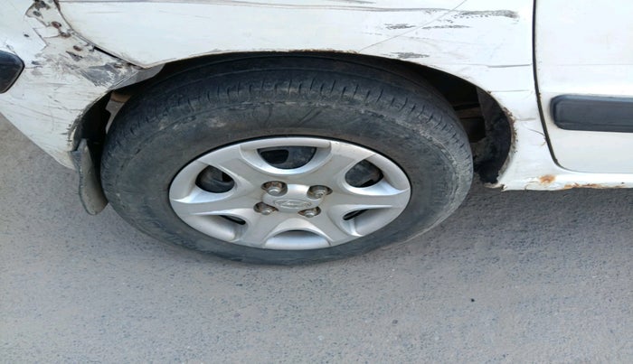 2012 Hyundai Santro Xing GL, Petrol, Manual, 1,24,437 km, tyre