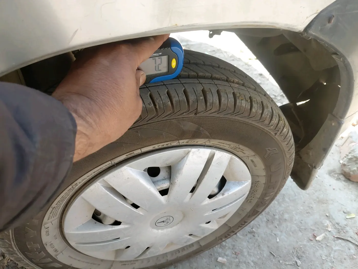 2011 Maruti Alto LX, Petrol, Manual, 74,404 km, tyre