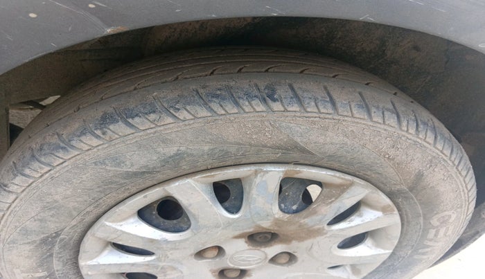 2011 Hyundai i20 MAGNA 1.2, Petrol, Manual, 68,685 km, tyre