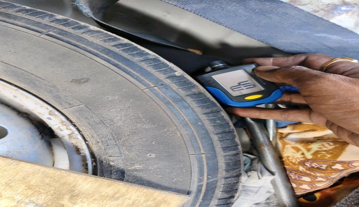 2011 Maruti Alto LXI, Petrol, Manual, 94,685 km, tyre