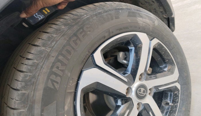 2022 Tata NEXON XZA PLUS DIESEL, Diesel, Automatic, 66,830 km, tyre