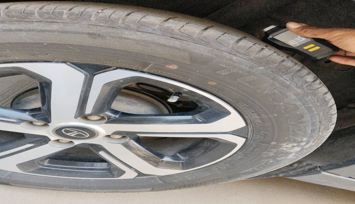 2022 Tata NEXON XZA PLUS DIESEL, Diesel, Automatic, 66,830 km, tyre