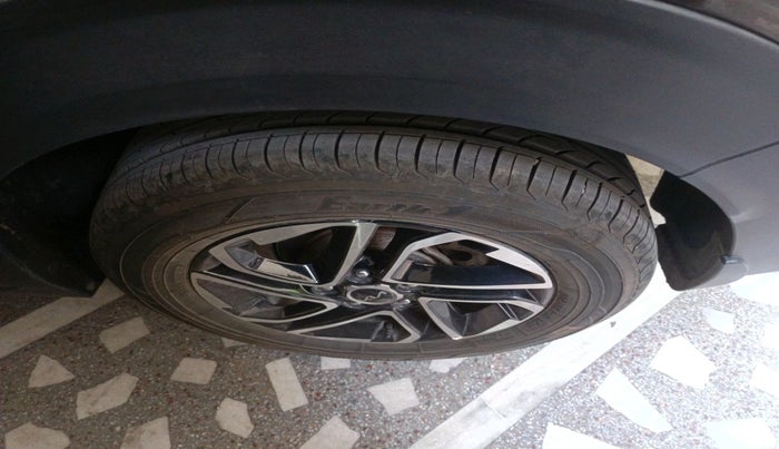 2022 KIA CARENS LUXURY PLUS 1.5 DIESEL 7 STR, Diesel, Manual, 29,832 km, tyre