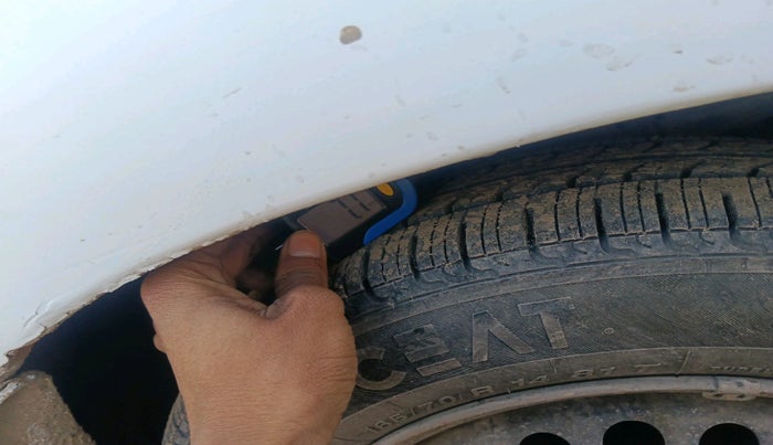 2017 Datsun Go Plus T, Petrol, Manual, 1,10,185 km, tyre