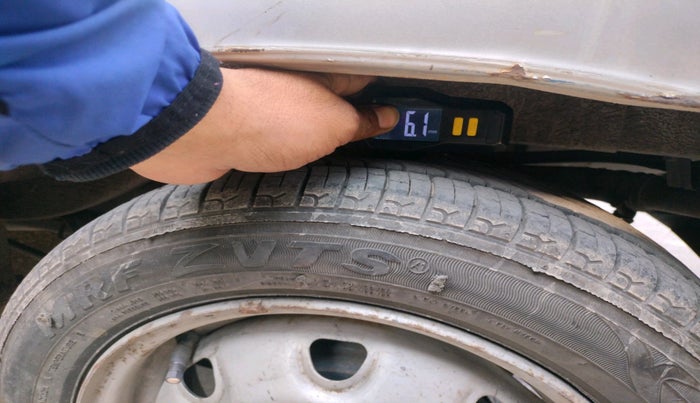 2011 Maruti Alto K10 LXI, Petrol, Manual, 69,164 km, tyre