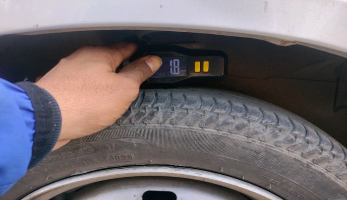 2011 Maruti Alto K10 LXI, Petrol, Manual, 69,164 km, tyre