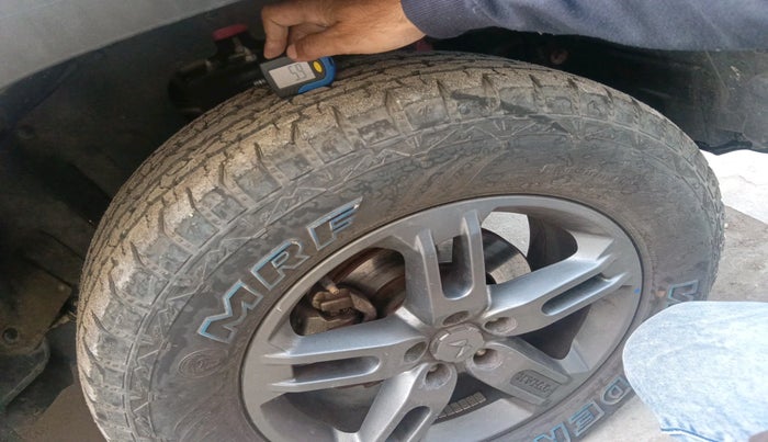 2023 Mahindra Thar LX HARD TOP 4WD MT, Diesel, Manual, 38,589 km, tyre