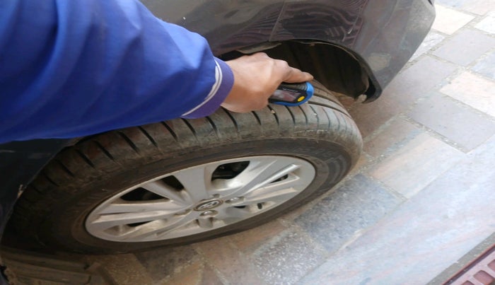 2018 Toyota YARIS VX CVT, Petrol, Automatic, 84,499 km, tyre