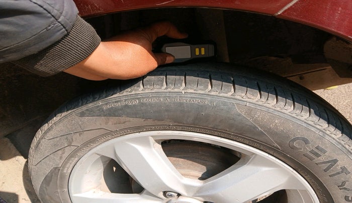 2013 Honda City 1.5L I-VTEC S MT, Petrol, Manual, 1,98,482 km, tyre