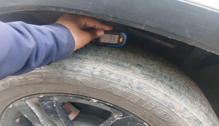 2016 Maruti Vitara Brezza ZDI PLUS, Diesel, Manual, 62,749 km, tyre